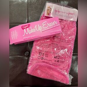 🆕 in box The Original MakeUp Eraser in Original Pink 🩷